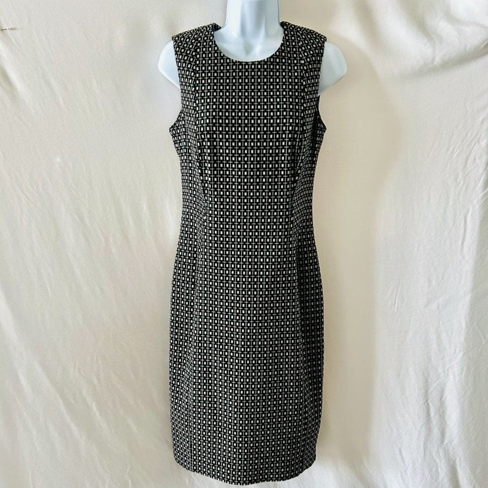 Calvin Klein Black & White Sleeveless Sheath Dress Size 6